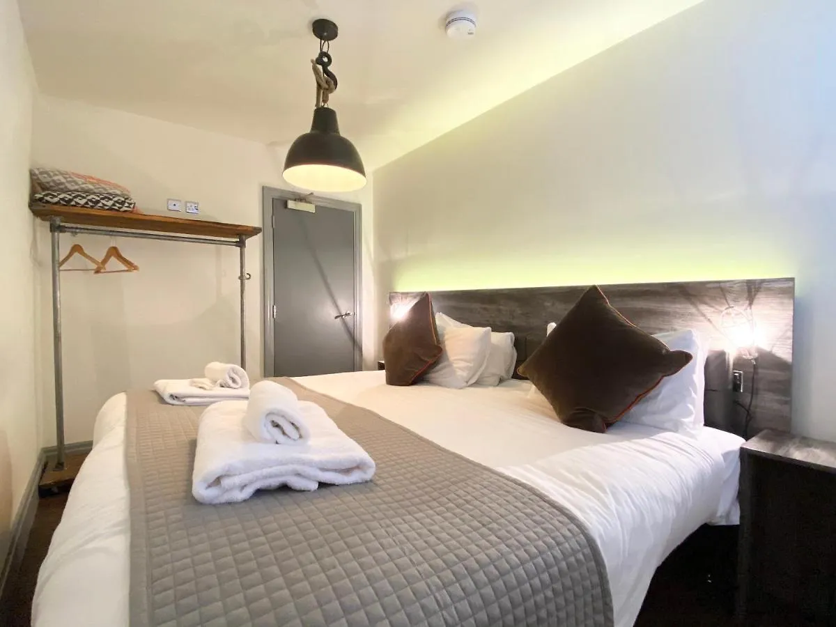 Loft At The Coach House Apartments Leeds