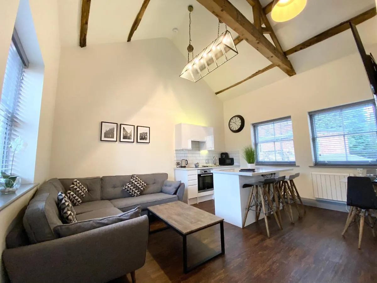 Loft At The Coach House Apartments Leeds